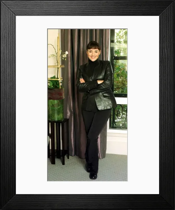 Framed Print : Martine McCutcheon October 1999 Actress Singer mdtgu Framed Print : Martine McCutcheon October 1999 Actress Singer mdtgu
