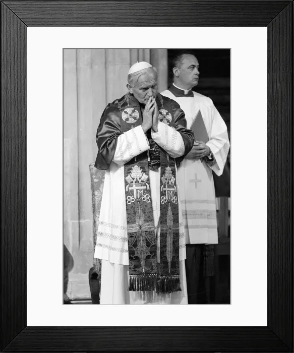 Framed Print : Pope John Paul II at Caturbury Cathedral Framed Print : Pope John Paul II at Caturbury Cathedral