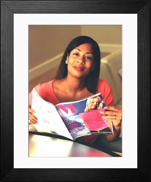 Framed Print : Lisa I Anson October 1999 TV Presenter with the new Mirror M supplement Framed Print : Lisa I Anson October 1999 TV Presenter with the new Mirror M supplement