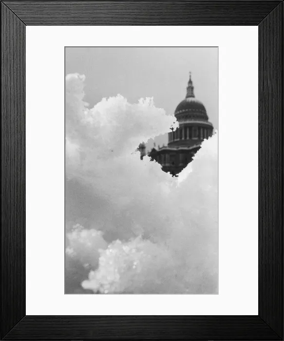 Framed Print : St Pauls Cathedral in London is surrounded in snow and ice Framed Print : St Pauls Cathedral in London is surrounded in snow and ice