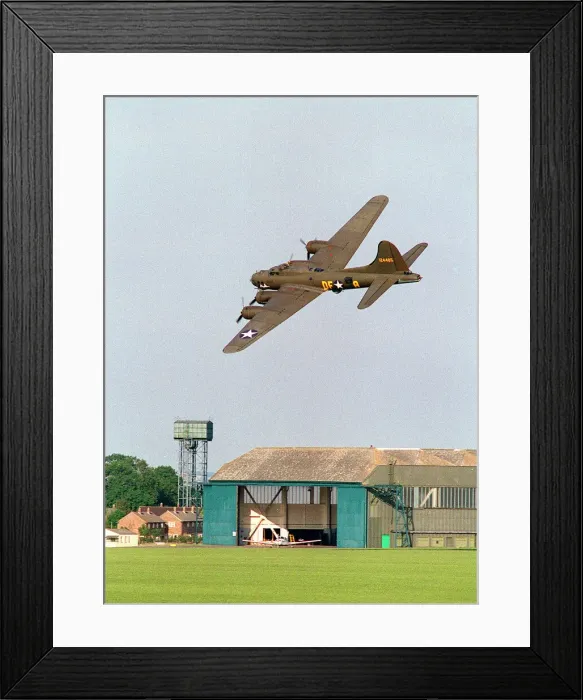 Framed Print : Wroughton Air Show August 1993 A Boeing B17 Flying Fortress Sally B Framed Print : Wroughton Air Show August 1993 A Boeing B17 Flying Fortress Sally B