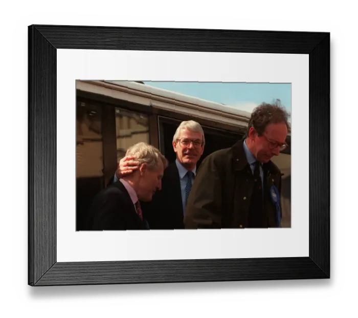 Framed Print : Lord James Douglas Hamilton MP with Prime Minister John Major and Malcolm Rifkind