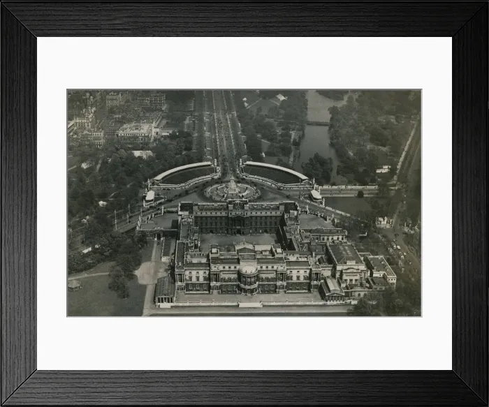 Framed Print : Buckingham Palace seen here from the air in preparation for the coronation of King George