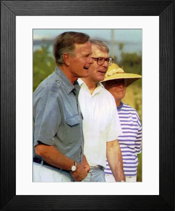 Framed Print : John Major and President Bush of the USA at Walkers Point vacation home after Major