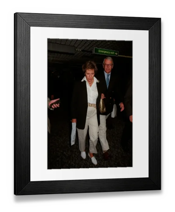 Framed Print : John Major MP September 98 Former Prime Minister arriving at heathrow with his wife Framed Print : John Major MP September 98 Former Prime Minister arriving at heathrow with his wife