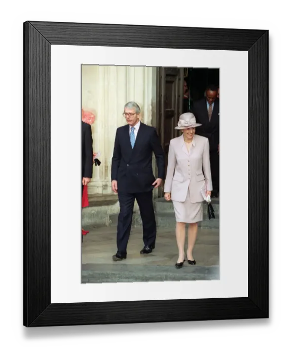 Framed Print : John Major Prime Minister March 1997 with wife Norma Framed Print : John Major Prime Minister March 1997 with wife Norma