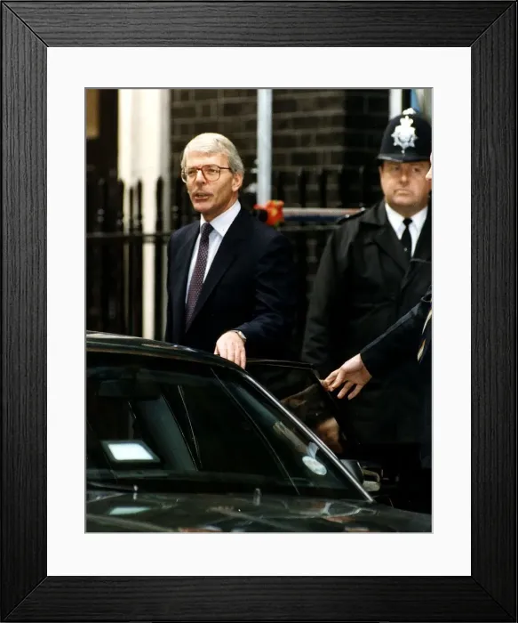 Framed Print : John Major MP Prime Minister outside No 10 Downing Street Framed Print : John Major MP Prime Minister outside No 10 Downing Street