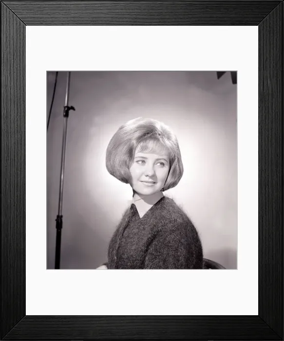 Framed Print : Marie Lawrie - AKA Lulu - in a portrait shot