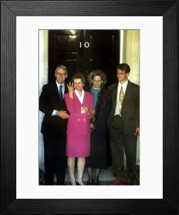 Framed Print : John Major MP with his family outside No10 Downing Street after the election Framed Print : John Major MP with his family outside No10 Downing Street after the election