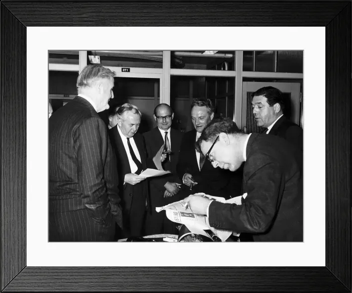 Framed Print : Harold Wilson Prime Minister on a visit to the Daily Mirror 1965