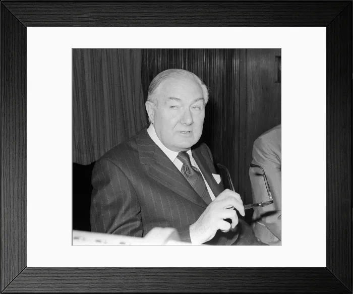 Framed Print : Jimmy Young Radio presenter and DJ May 1979 interviewing Prime Minister James Framed Print : Jimmy Young Radio presenter and DJ May 1979 interviewing Prime Minister James