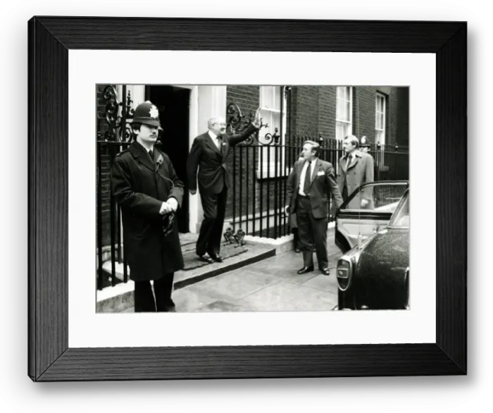 Framed Print : Prime Minister James Callaghan leaves Downing Street to see the Queen during the 1979
