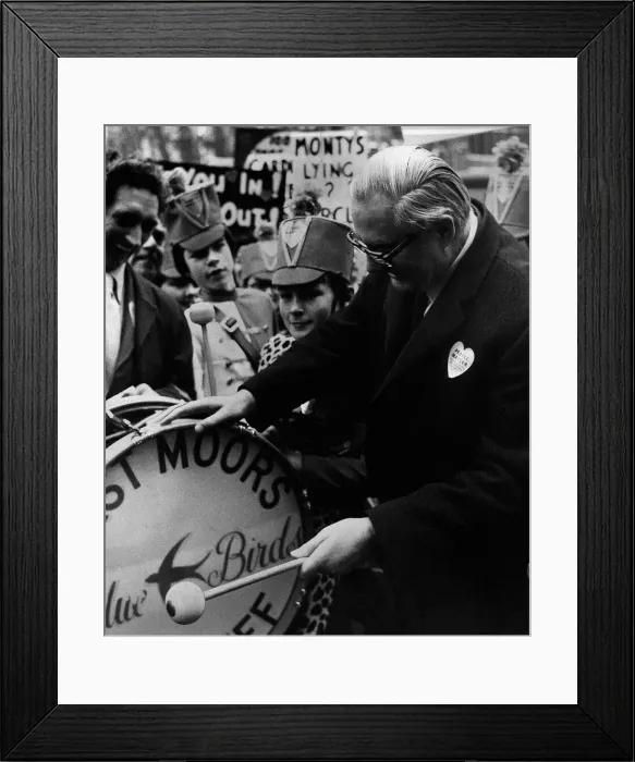 Framed Print : James Callaghan Labour MP bangs the drum of 14 year old Drummer Clive Fairclough 1974 Framed Print : James Callaghan Labour MP bangs the drum of 14 year old Drummer Clive Fairclough 1974