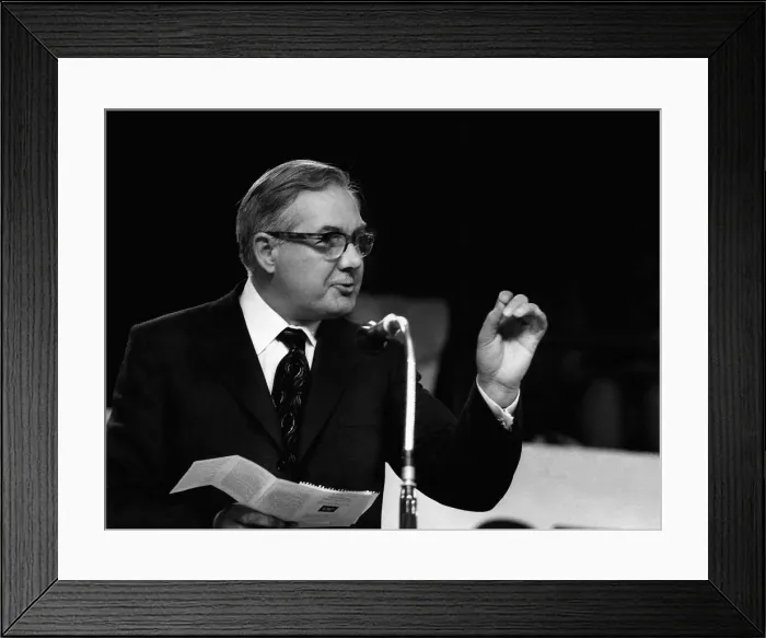 Framed Print : James Callaghan delivers speech at Labour Party Conference 1971 Framed Print : James Callaghan delivers speech at Labour Party Conference 1971