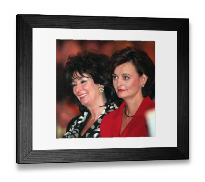 Framed Print : Cherie Blair wife of Prime Miniter Tony September 1998 Blair listens to her husbands Framed Print : Cherie Blair wife of Prime Miniter Tony September 1998 Blair listens to her husbands