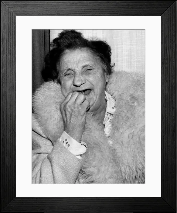 Framed Print : Old Lady called Bessie Braine eating a biscuit Novembr 1977