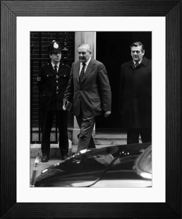 Framed Print : Labour Prime Minister James Callaghan leaving No 10 Downing Street
