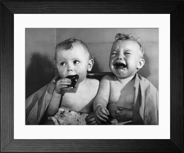 Framed Print : Twin babies Tony and Phillip Roberts of Charlesworth Street
