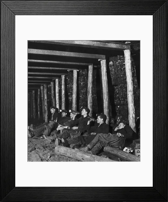 Framed Print : Miners down a mine shaft sitting eating drinking and Smoking in the shaft in Whitehill Framed Print : Miners down a mine shaft sitting eating drinking and Smoking in the shaft in Whitehill