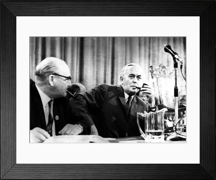 Framed Print : Harold Wilson at the TUC conference in Brighton October 1969