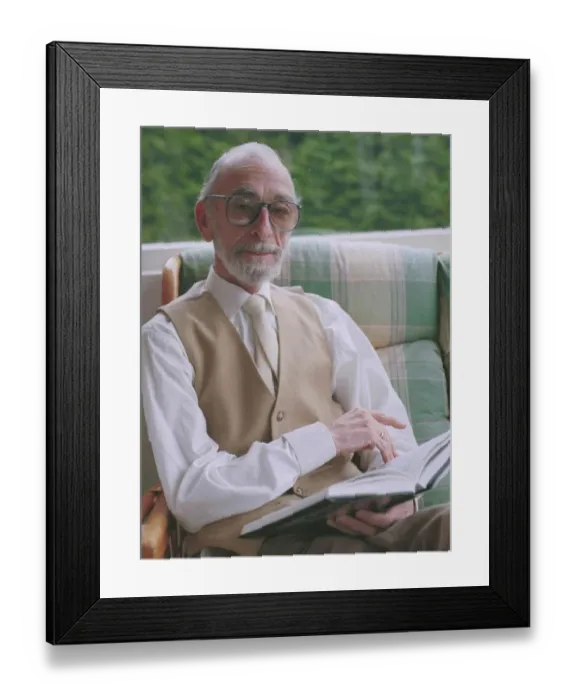 Framed Print : Veteran Irish Actor David Kelly February 1999, David is better known for his TV roles Framed Print : Veteran Irish Actor David Kelly February 1999, David is better known for his TV roles
