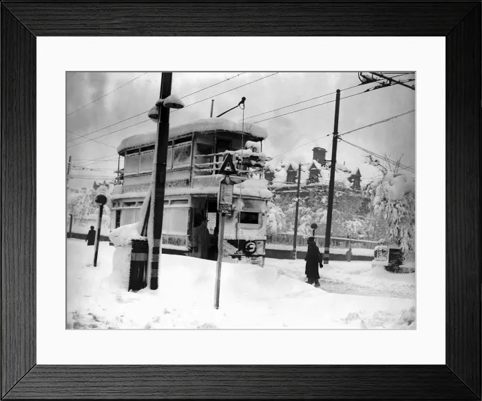 Framed Print : A tram in the snow during the great snowfall of January 1947 The temperature on the 29th Framed Print : A tram in the snow during the great snowfall of January 1947 The temperature on the 29th