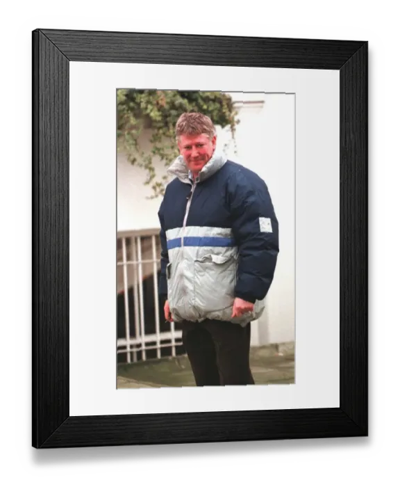 Framed Print : Shaun Scott actor walks his dog in Kensington February 1999
