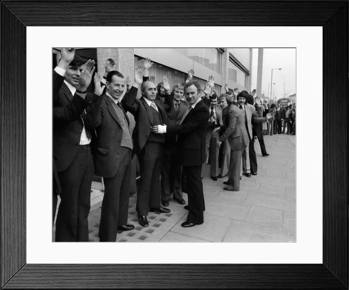 Framed Print : John Thaw March 1976 (Foreground) And Dennis Waterman Frisk Fifty six men outside Framed Print : John Thaw March 1976 (Foreground) And Dennis Waterman Frisk Fifty six men outside