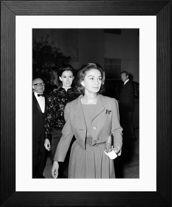 Framed Print : Jean Simmons November 1965 at Hollywood Party Framed Print : Jean Simmons November 1965 at Hollywood Party