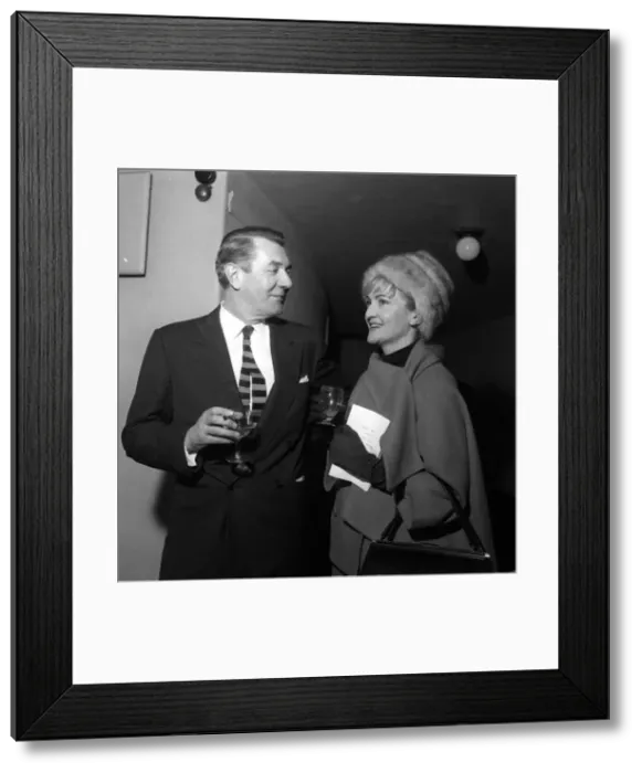 Framed Print : Sir Michael Redgrave actor Jan 1963 with Sheila Hancock actress at a luncheon given by Framed Print : Sir Michael Redgrave actor Jan 1963 with Sheila Hancock actress at a luncheon given by