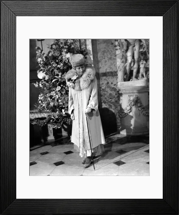 Framed Print : Sophia Loren March 1965 Actress in Lady L Framed Print : Sophia Loren March 1965 Actress in Lady L