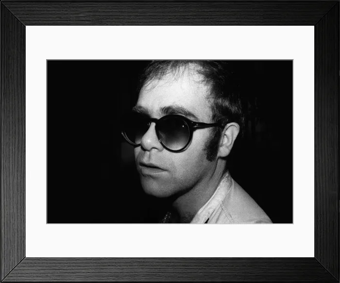 Framed Print : Rock superstar Sir Elton John in concert at the Palladium Theatre, Greenwich Village Framed Print : Rock superstar Sir Elton John in concert at the Palladium Theatre, Greenwich Village