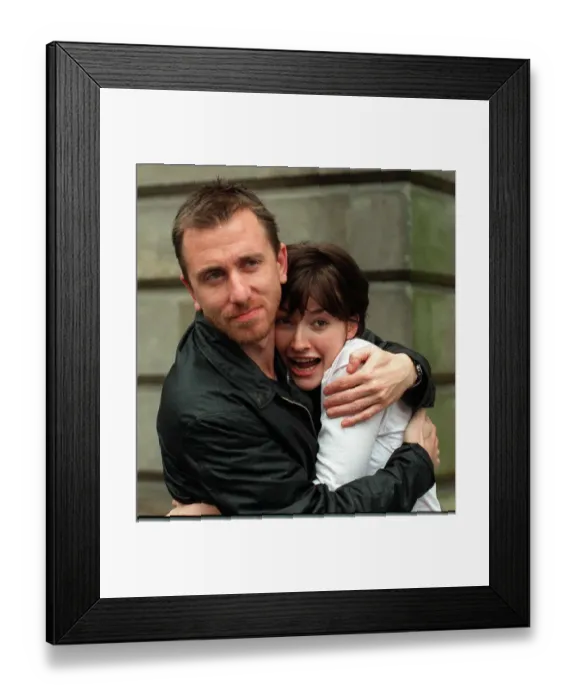 Framed Print : Tim Roth and Kelly MacDonald August 1998 at Edinburgh Film Festival