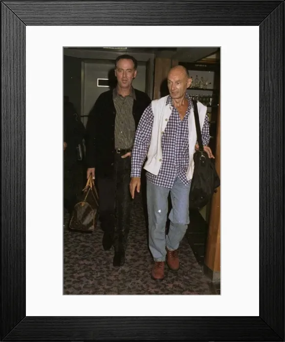 Framed Print : Michael Barrymore TV Presenter and Maurice Leonard Producer leaving Heathrow for Chicago Framed Print : Michael Barrymore TV Presenter and Maurice Leonard Producer leaving Heathrow for Chicago