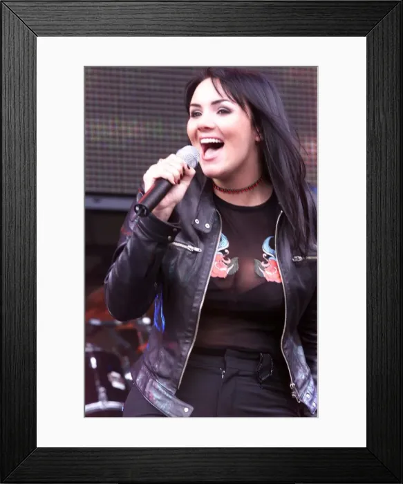 Framed Print : Martine McCutcheon at the Party in the Park July 1999 singing at Hyde Park for Framed Print : Martine McCutcheon at the Party in the Park July 1999 singing at Hyde Park for