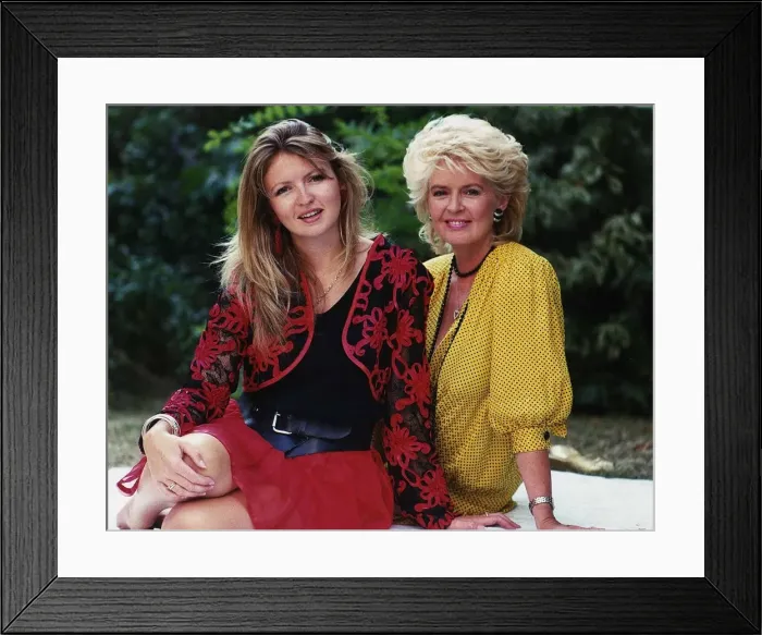 Framed Print : Gloria Hunniford TV Presenter with daugther Caron Keating TV Presenter DBase Framed Print : Gloria Hunniford TV Presenter with daugther Caron Keating TV Presenter DBase