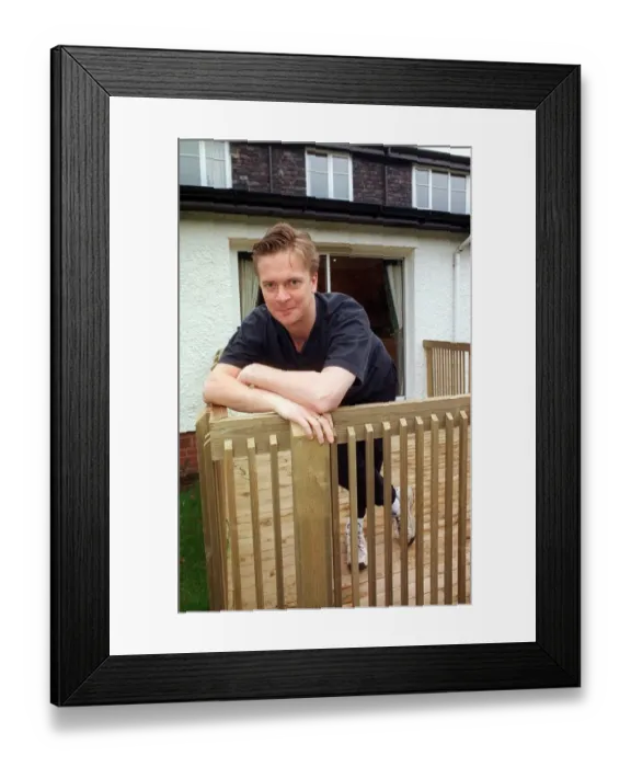 Framed Print : James MacPherson actor Taggart Leaning on wooden fence March 1997 Framed Print : James MacPherson actor Taggart Leaning on wooden fence March 1997