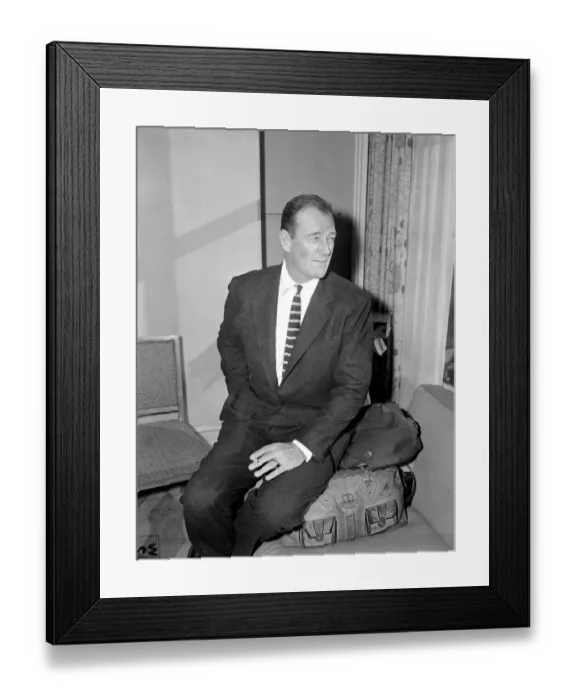 Framed Print : John Wayne in London - Febraury 1956 Framed Print : John Wayne in London - Febraury 1956