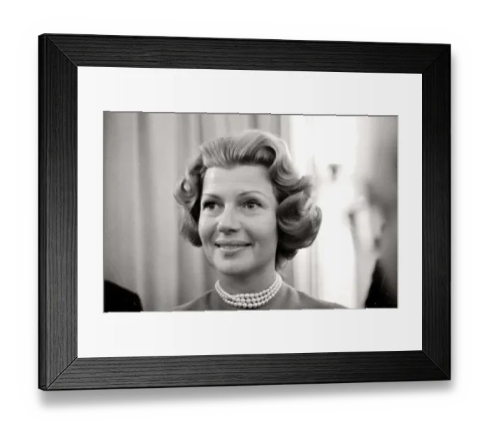 Framed Print : Actress Rita Hayworth in London with husband James Hill