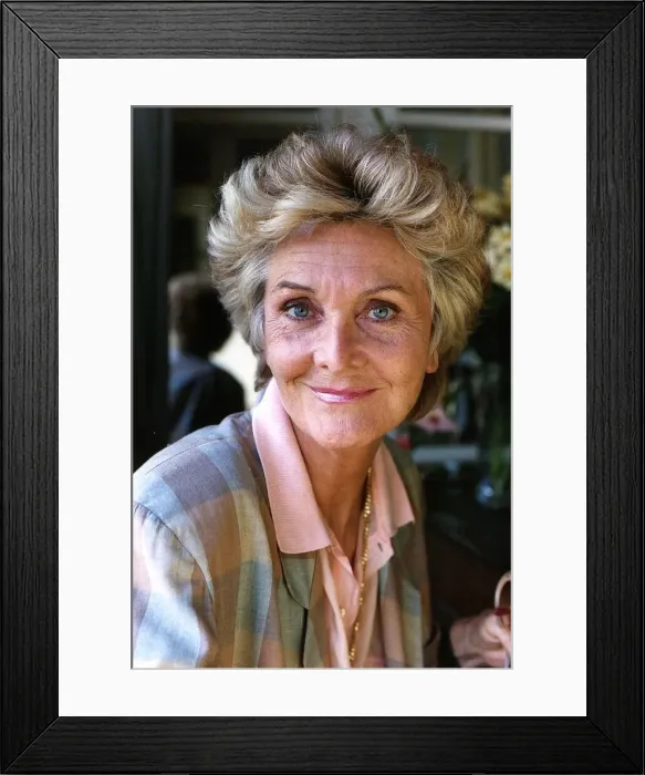 Framed Print : Sheila Hancock actress - June 1989 Framed Print : Sheila Hancock actress - June 1989