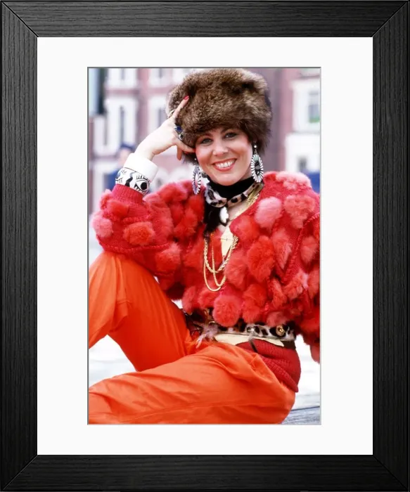 Framed Print : Ruby Wax May 1986 American actress and television presenter A©mirrorpix Framed Print : Ruby Wax May 1986 American actress and television presenter A©mirrorpix