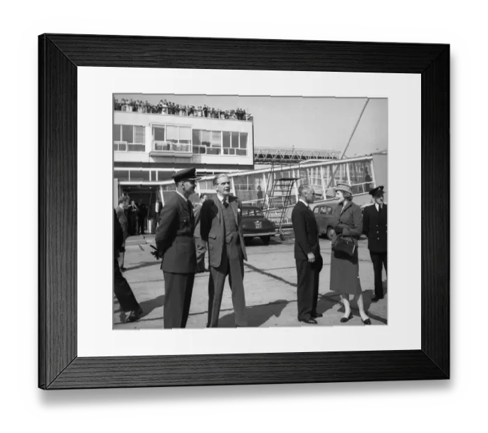 Framed Print : Suez Crisis 1956 Anthony Eden returning to London Airport with his wife following a Framed Print : Suez Crisis 1956 Anthony Eden returning to London Airport with his wife following a