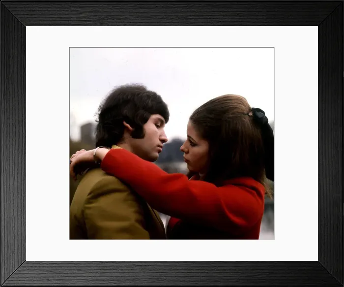Framed Print : Young Couple about to kiss. 15th January 1970 Framed Print : Young Couple about to kiss. 15th January 1970