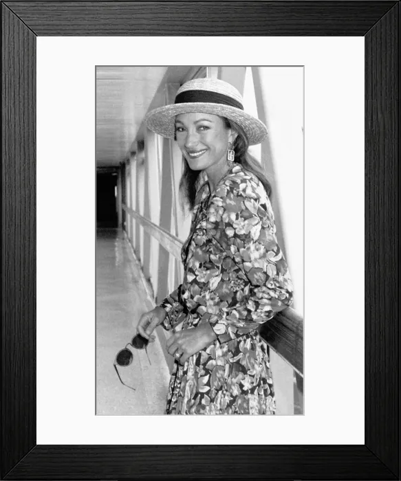 Framed Print : Jane Seymour British actress June 1989 A©mirrorpix Framed Print : Jane Seymour British actress June 1989 A©mirrorpix