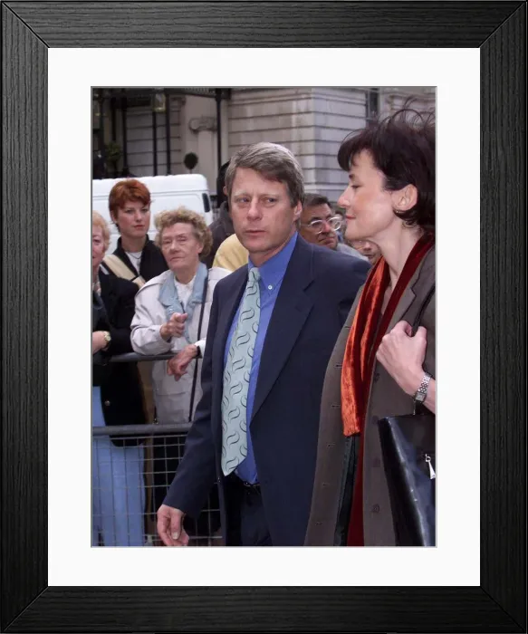 Framed Print : Nick Ross TV Presenter September 1999 arrives with wife for Jill Dando Memorial
