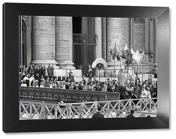 June 1962 Pope John XXIII during a solemn ceremony at St Peters Basilica Rome