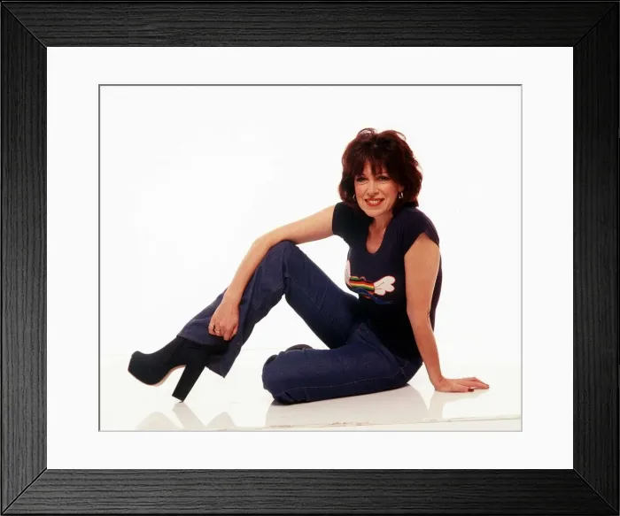 Framed Print : Sally James TV presenter studio shots June 1999 former presenter of childrens TV Framed Print : Sally James TV presenter studio shots June 1999 former presenter of childrens TV