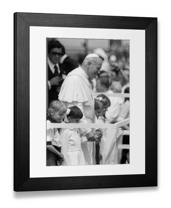 Framed Print : Pope John Paul II returns to Poland for an official visit