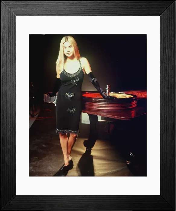 Framed Print : Gail Porter TV Presenter June 1999 Framed Print : Gail Porter TV Presenter June 1999