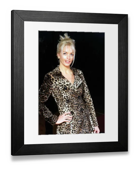 Framed Print : Sheryl Gascoigne TV Presenter July 1997 for Sky Television Six OClock Show TV Programme